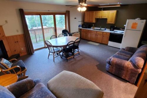 Gallery image of 2 Bedroom Eagle Villa In Voyageurs National Park in Kabetogama