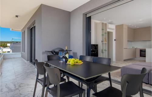 2 Bedroom Amazing Apartment In Malinska