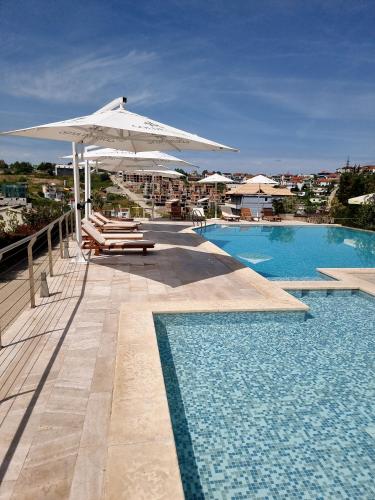 Swimmingpoolen hos eller tæt på Golden Ring Resort