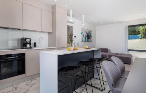 Luxurious Apartment In Malinska