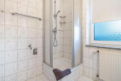 Bilik mandi di Haus Hügel - Wohnung 2