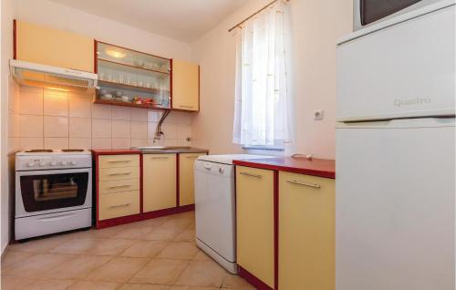 Stunning Home In Crikvenica