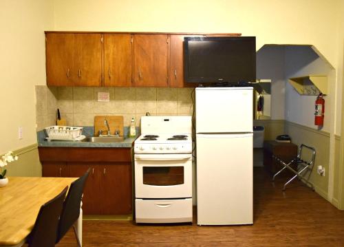 Centre Suite Inns Motel – Photos 4