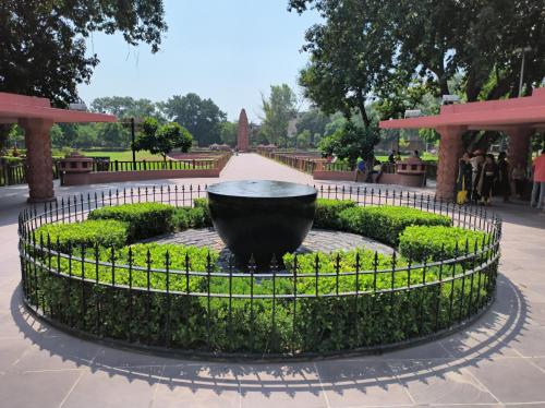 Ein Garten an der Unterkunft Courtyard by Marriott Amritsar