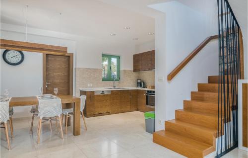 Beautiful Home In Malinska