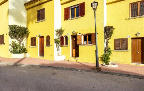 Cozy Home In Denia With Wifi