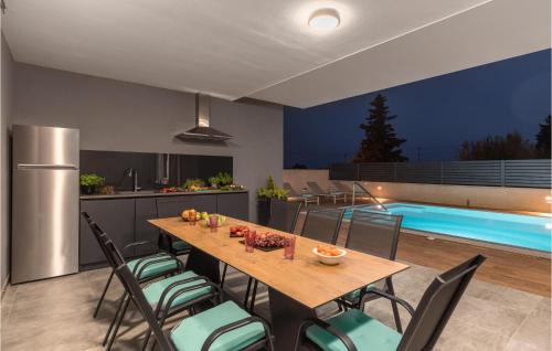 Awesome Home In Fazana