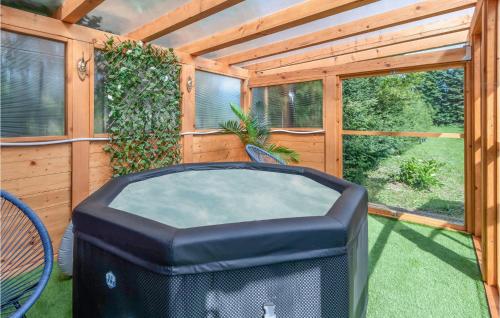 Fotografie z fotogalerie ubytování Cozy Home In Mrkopalj With Jacuzzi v destinaci Mrkopalj