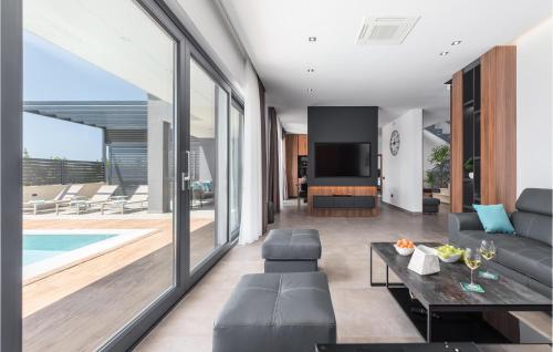 Awesome Home In Fazana