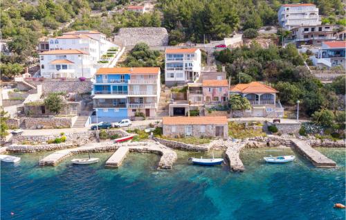 Awesome Apartment In Blato