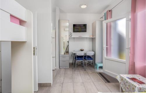 Gorgeous Apartment In Crikvenica