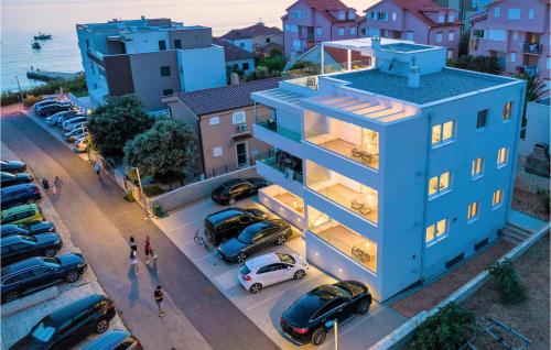 2 Bedroom Amazing Apartment In Mandre