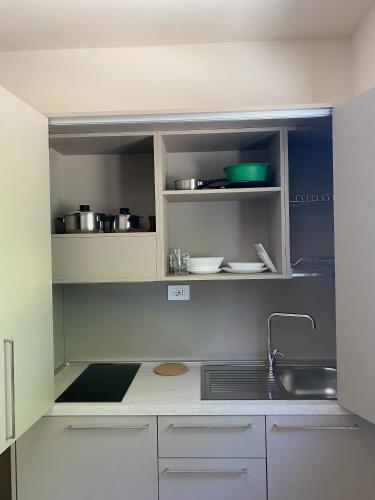 Kuchyň nebo kuchyňský kout v ubytování Residence Montefeltro Pesaro - Il Lupo Affitta