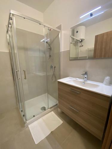 Koupelna v ubytování Residence Montefeltro Pesaro - Il Lupo Affitta