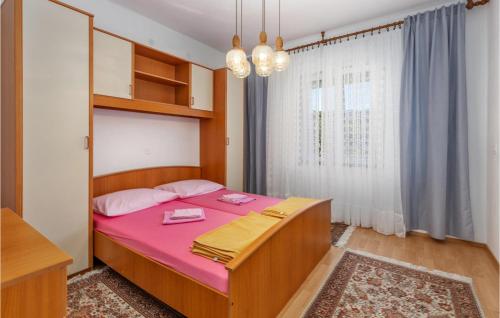2 Bedroom Awesome Apartment In Novi Vinodolski