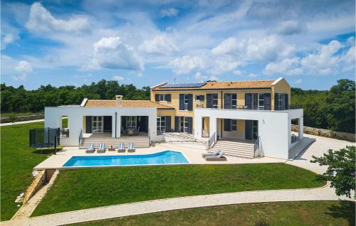 Villa Arkaim