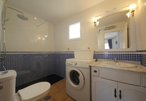 Kúpeľňa v ubytovaní Homes of Spain, Al Andalus Residencial G Apartamento precioso con WIFI