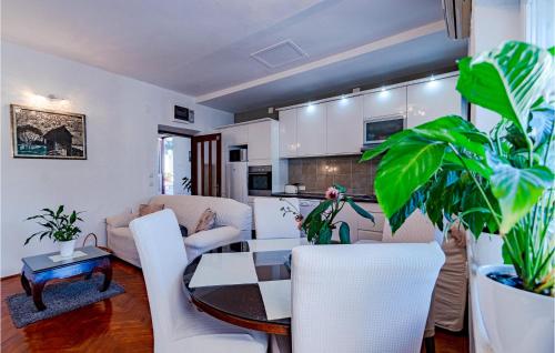 Beach Front Home In Korcula With Wifi