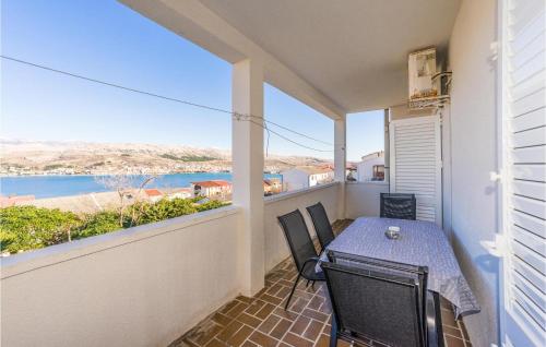 Gorgeous Apartment In Pag With Wifi
