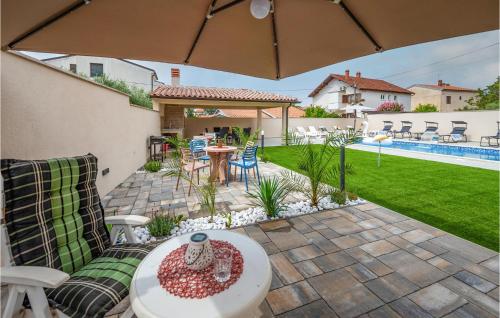 Gorgeous Apartment In Medulin With Wifi