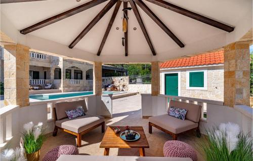 Villa Heritage Resort