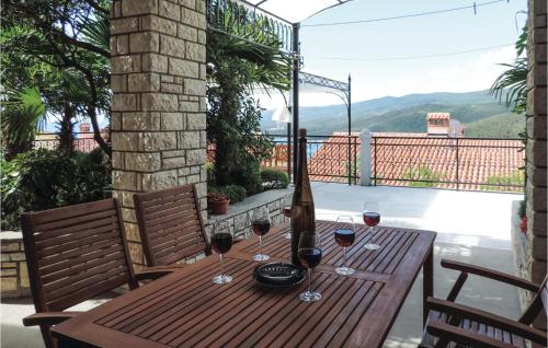 Nice Apartment In Rabac With House Sea View