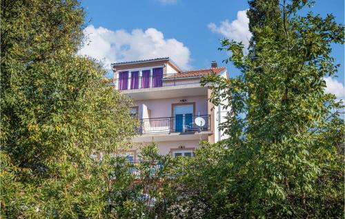 Awesome Apartment In Novi Vinodolski With Wifi