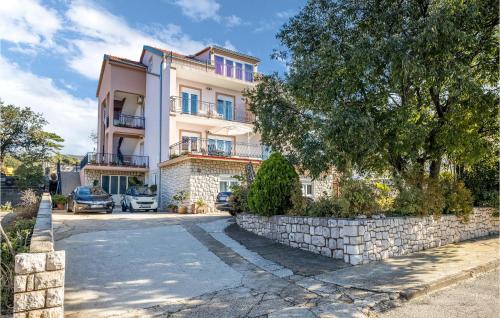 2 Bedroom Awesome Apartment In Novi Vinodolski
