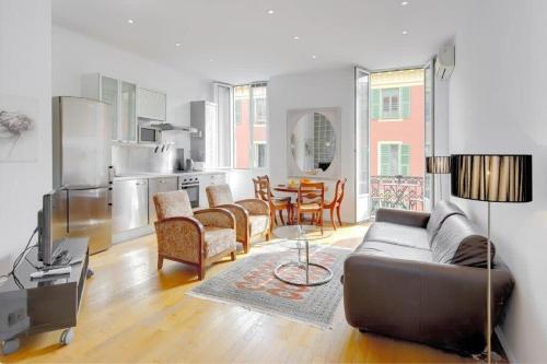 Rue Fodere location Port area