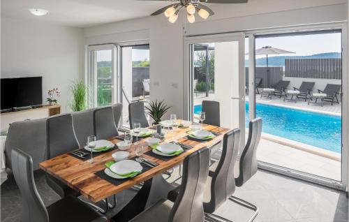 Pet Friendly Home In Medulin