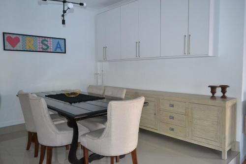 Φωτογραφία από το άλμπουμ του 14 Kiaat Suites σε Klerksdorp