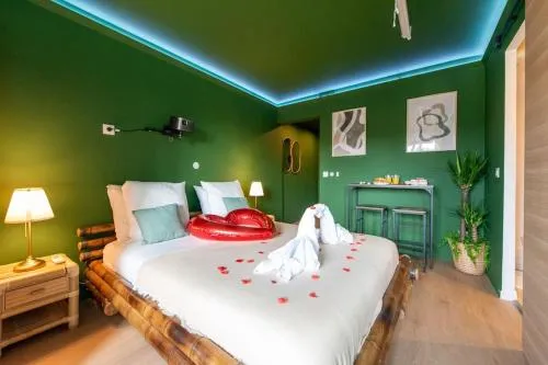 The Jungle - Jacuzzi, Sauna & Projector photo 1