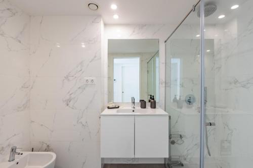 Design Apartment in Bonfim with AC & Free Parking