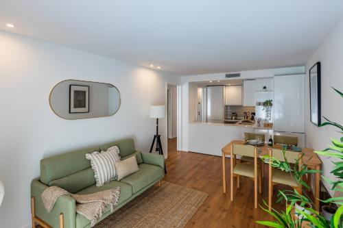 Design Apartment in Bonfim with AC & Free Parking