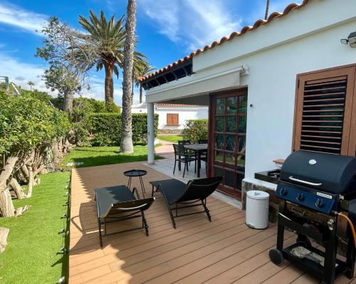 Maspalomas Palms premium bungalow, private, relaxing, swimming pool