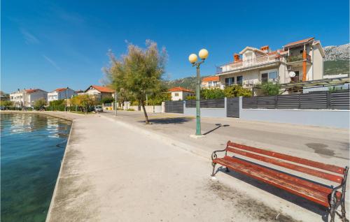 Apartment Obala Kralja Tomislava Vi