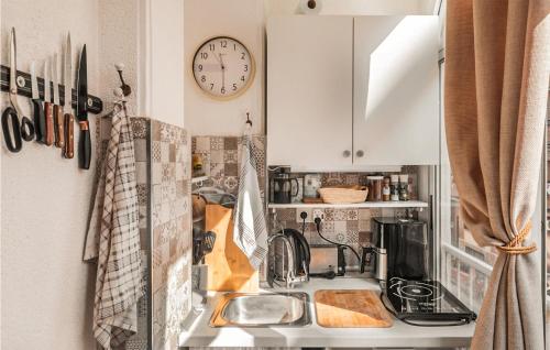 Gorgeous Apartment In Torrevieja