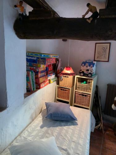 Katil atau katil-katil dalam bilik di Casa Notari Congost de Montrebei