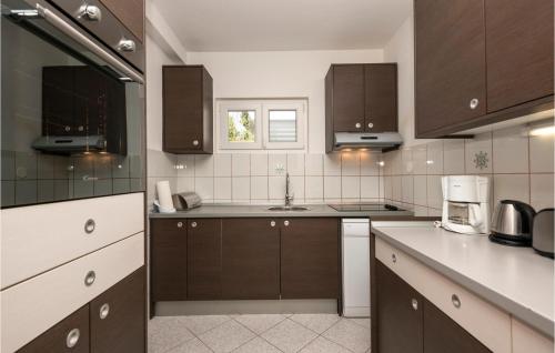 Stunning Home In Makarska