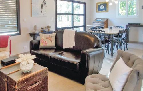 Χώρος καθιστικού στο Stunning Home In St Romain En Viennois