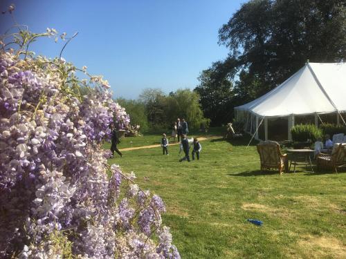 Κήπος έξω από το Lisle Combe