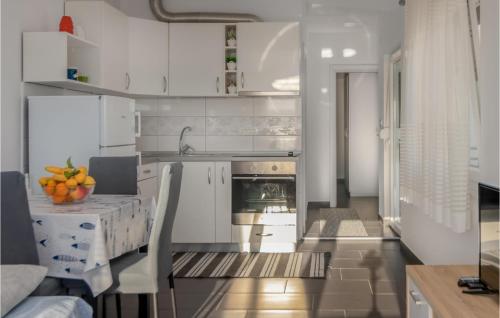 Nice Apartment In Crikvenica With House Sea View