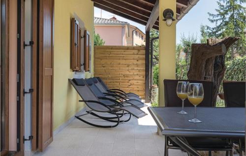 4 Bedroom Gorgeous Home In Pula