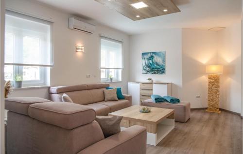 Awesome Home In Labin
