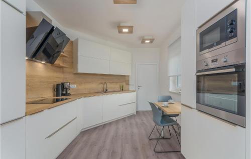 Awesome Home In Labin