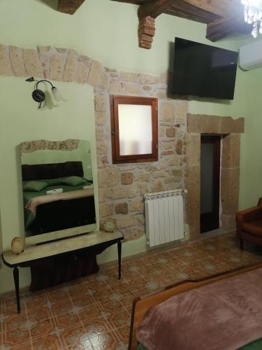 Μια τηλεόραση ή/και κέντρο ψυχαγωγίας στο Casa del Ghetto