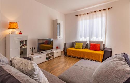 2 Bedroom Awesome Apartment In Labin