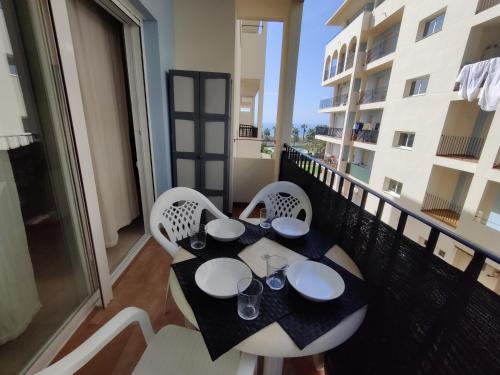 Μπαλκόνι ή βεράντα στο Apartamento Almerimar primera linea de playa