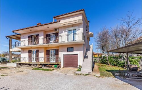 2 Bedroom Awesome Apartment In Labin