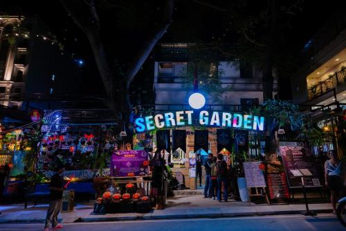 Tetamu yang menginap di SECRET GARDEN Hostel - WANDERNEST Cat Ba